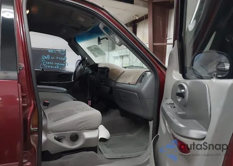 2003 Ford F-150 Lariat/Xlt из США, поврежденный, VIN 1FTRW08L83KC09385